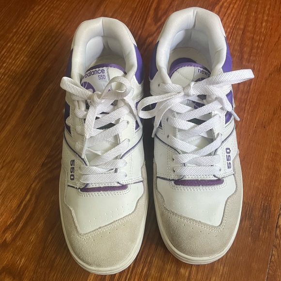 New Balance 550 - Picture 3 of 5